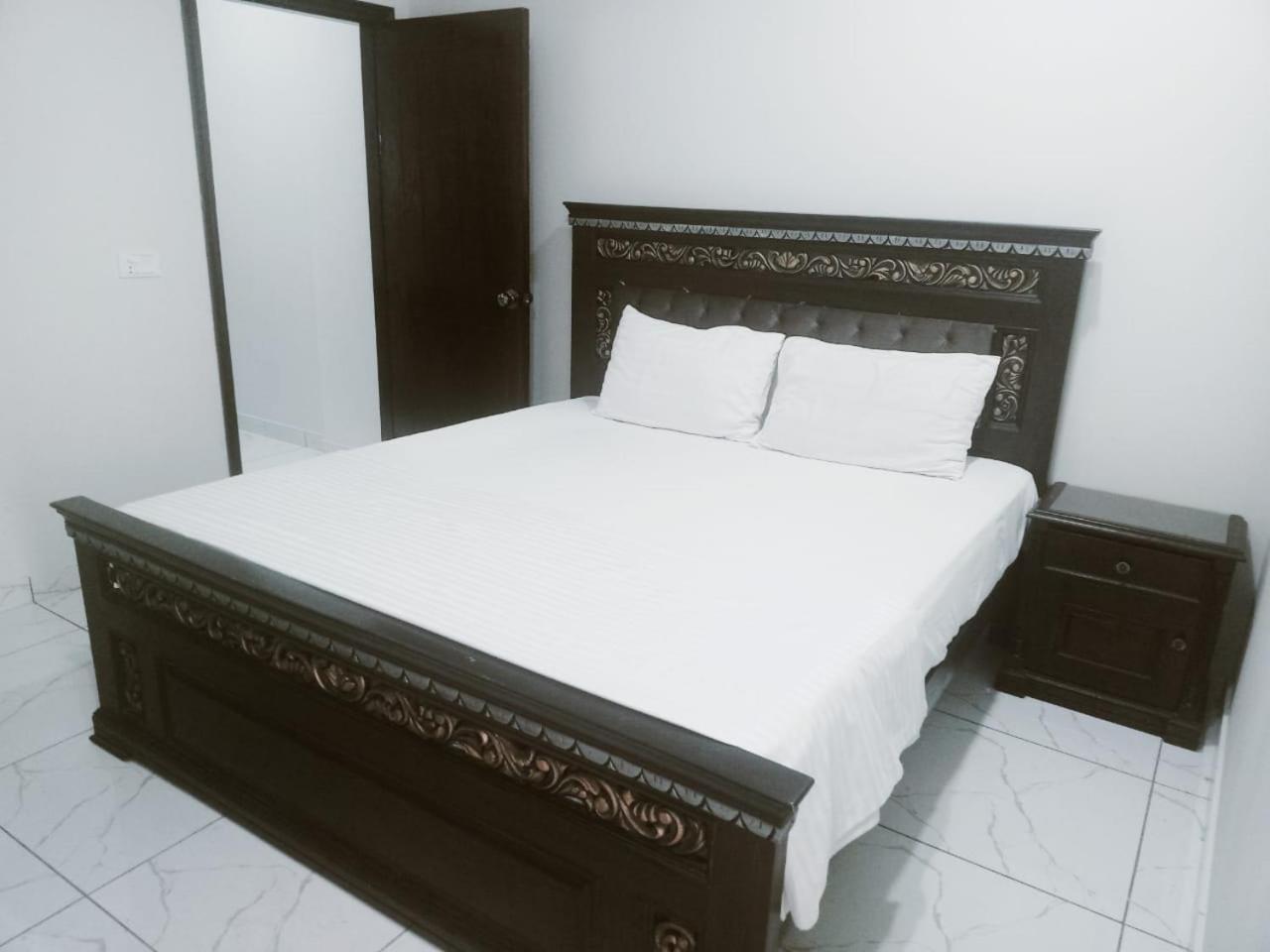Seaview Guest House Karachi Exteriör bild